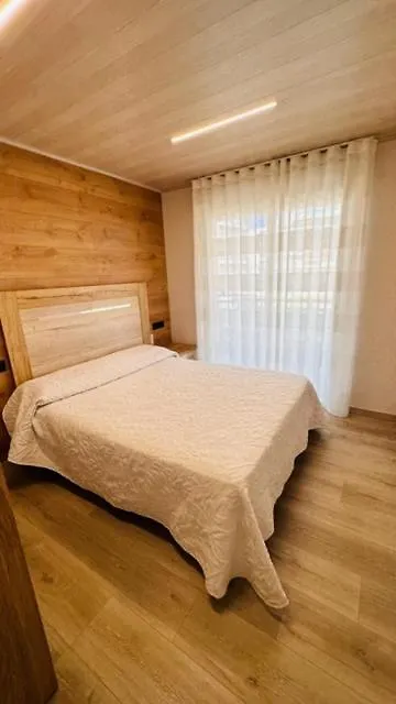 Fantastic Larimar New Apartment Salou 0*,  Španělsko